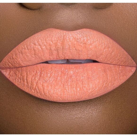 Wyoming Iced Tea Jeffree Star Velvet Trap Lipstick - Picture 5 of 8